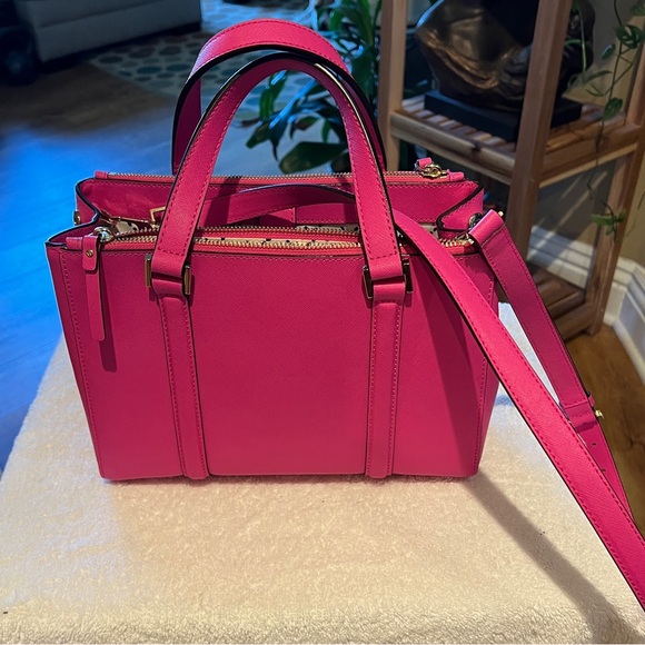 Kate Spade original, magenta pink purse. - Picture 3 of 5